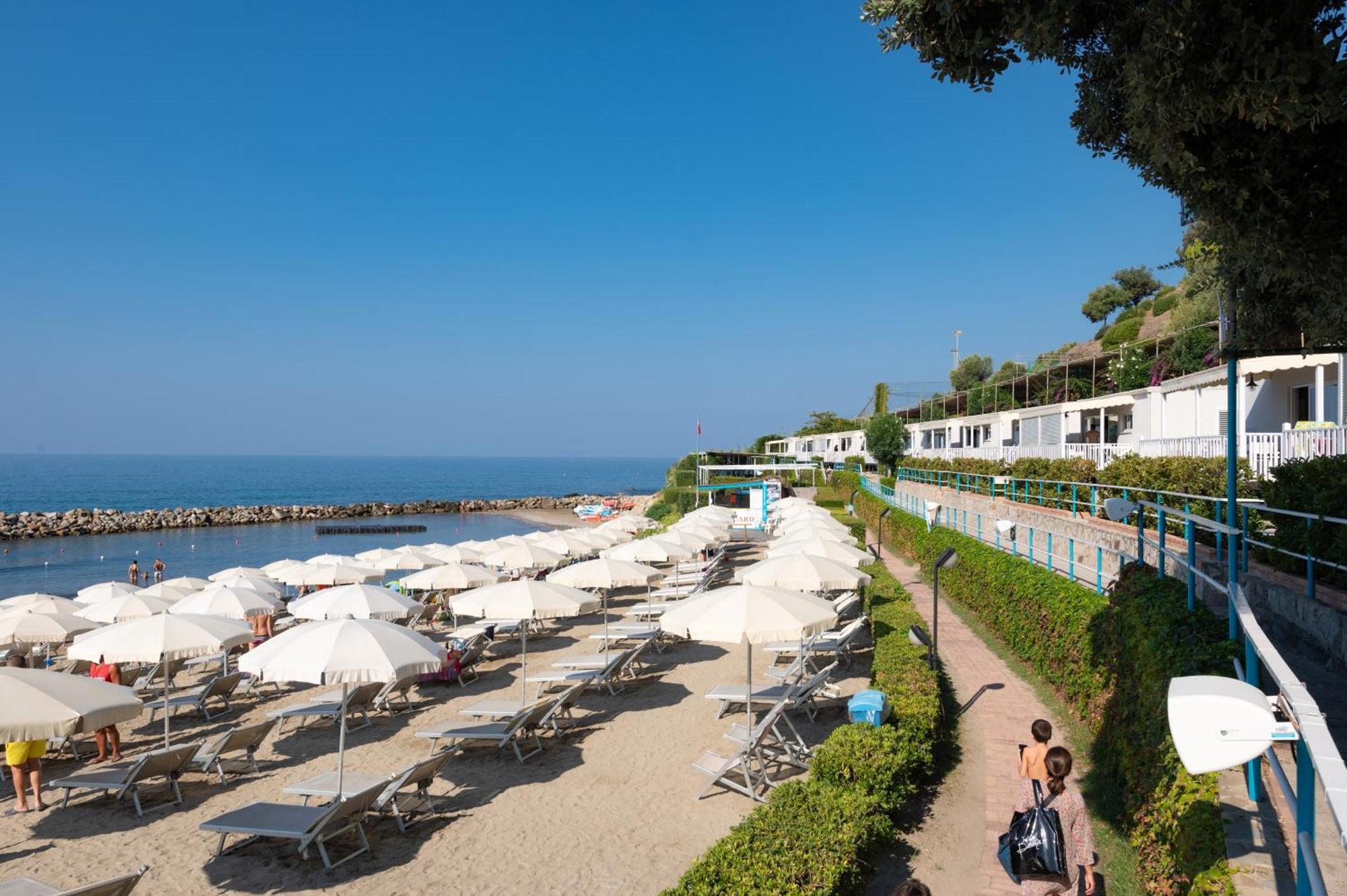 Resort Baia Del Silenzio Pisciotta Eksteriør billede