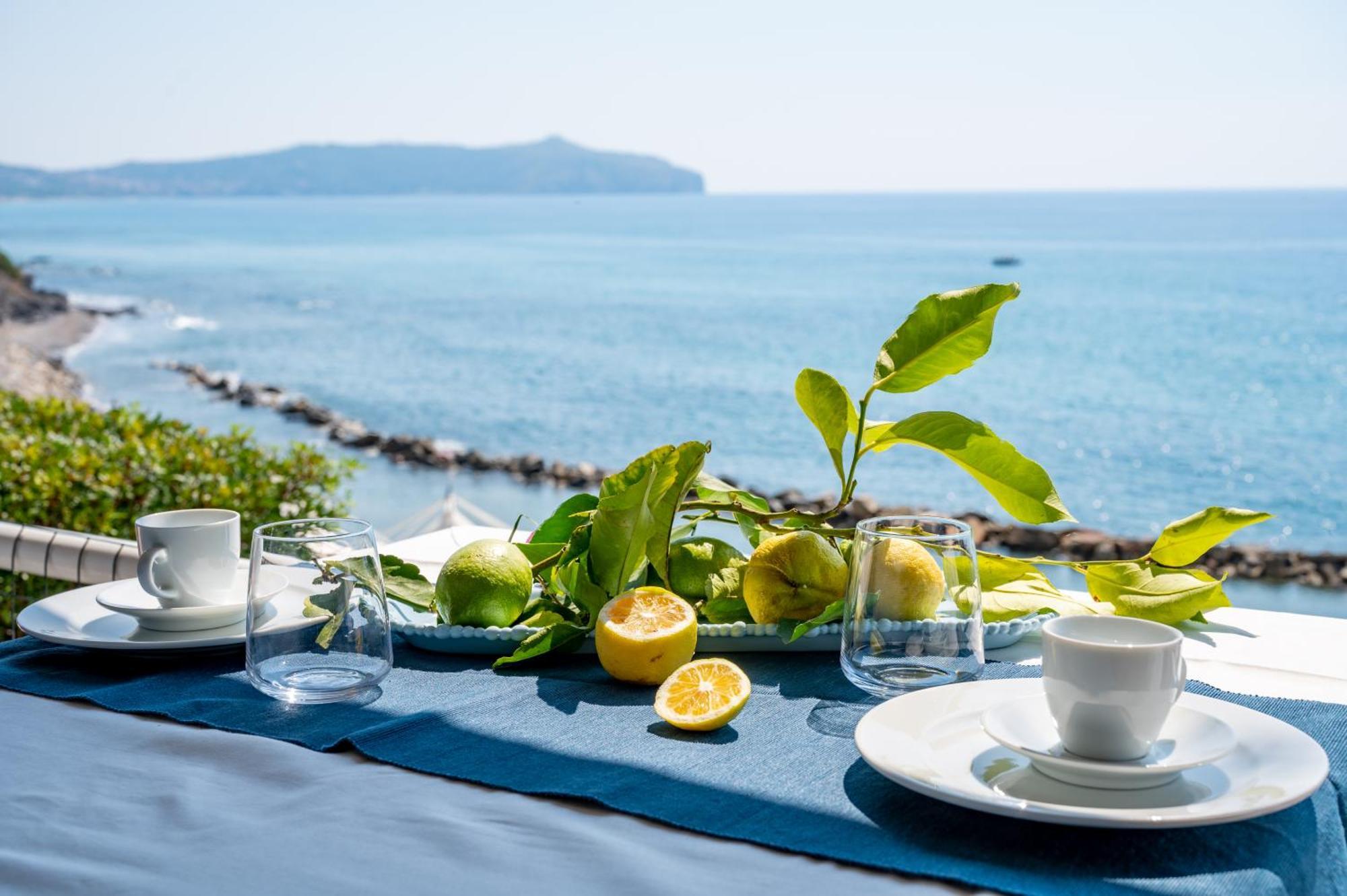 Resort Baia Del Silenzio Pisciotta Eksteriør billede